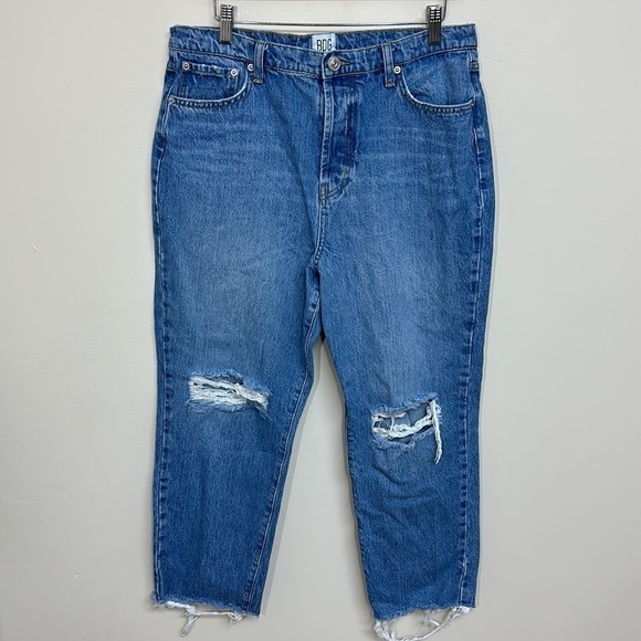 Urban Outfitters BDG Slim Straight Medium Wash Blue Jeans Distressed Denim 32 - Picture 3 of 7